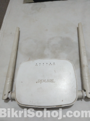 Tenda 2 antena Router